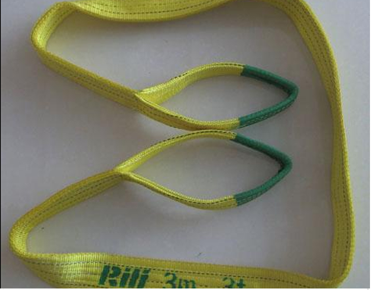 吊帶細(xì)節(jié)