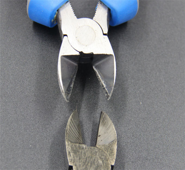 斜嘴鉗產品展示圖 斜嘴鉗產品展示圖